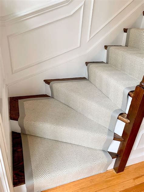 Free delivery & 30 day returns! Gray Herringbone Stair Runner in 2020 | Home carpet, Stair ...