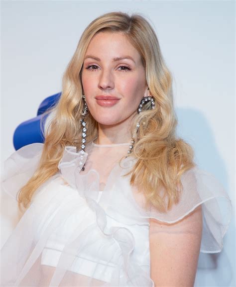 Ellie goulding in talks with vice president al gore to discuss on why a vote for #teambiden is a vote for our planets future and the future of humanity. Ellie Goulding - Capital FM Jingel Bell Ball 2018 in London