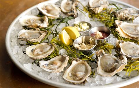 Raw Bar Gulf Coast And East Coast Oysters Oyster Happy Hour Best