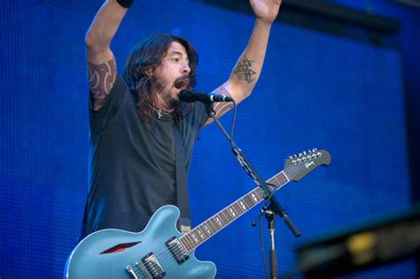 Lollapalooza Lands Eminem Foo Fighters Coldplay Muse American Songwriter
