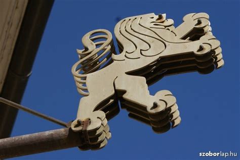 Arany Oroszlán Étterem cégére - Eger | Köztérkép | Lion sculpture ...