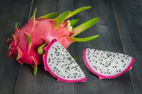 How To Eat Dragon Fruit And Why You Should Try It