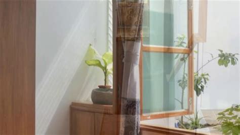 Dengan adanya tindakan tersebut, diharapkan mampu memenuhi kebutuhan konsumen yang. Rumah Memanjang yang Didesain Sederhana dengan Fasad Unik ...