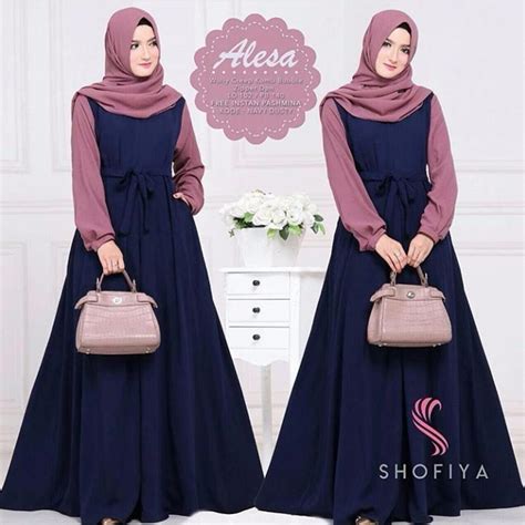 Konteksnya, bisa setelah pulang bekerja atau memang mengisi waktu di hari libur. 44+ Gaya Terbaru Kombinasi Warna Baju Navy Dan Kerudung ...