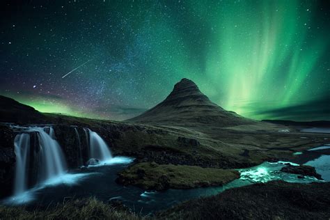 Fonds Decran Islande Ciel Montagnes Chute Deau Étoile Kirkjufell