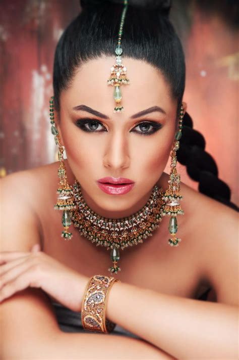 Latest Bridal Jeweller Photo Shoot Collection 2013 With Ayyan Ali V