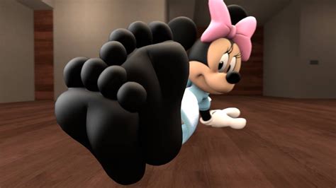 Pin Su Minnie Mouse Barefoot