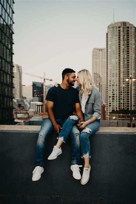 Romantic Rooftop Photoshoot In Downtown Chicago