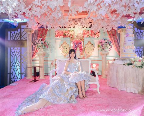 Vintage Theme For Debut