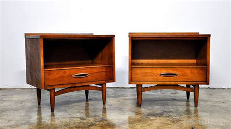 These vintage broyhill chairs, tables, beds, and case pieces are primarily composed of walnut, and feature interior structural parts made of pecan. SELECT MODERN: Pair of Sculptra Nightstands, Bedside, End ...