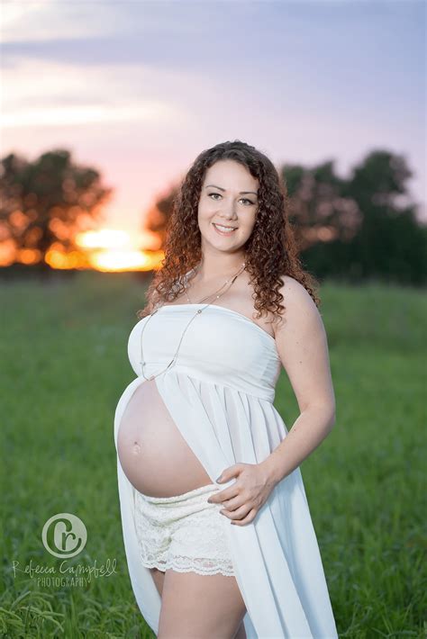 Harris Maternity Session Pontiac Maternity Photographer Rebecca