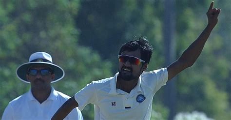 Mayank agarwal will look to shrug off the disappointment of being ignored for national selection and ravindra jadeja would try to remain relevant in shorter formats when a formidable karnataka take on saurashtra in the final of the vijay hazare trophy, here on tuesday. Vijay Hazare Trophy 2018: Shahbaz Nadeem shatters best ...