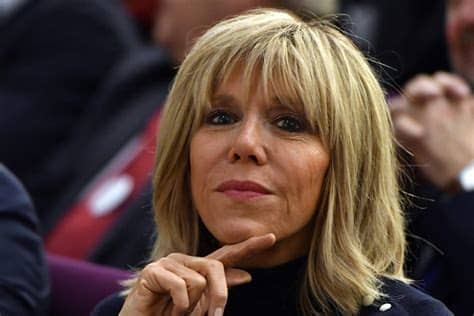 Femme du roi de france @emmauelmacron. I look di Melania Trump e Brigitte Macron alla Casa Bianca