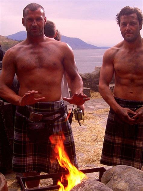19 Hot Scottish Guys In Kilts Who Want To Soothe Your Battered Soul Men In Kilts Kilt