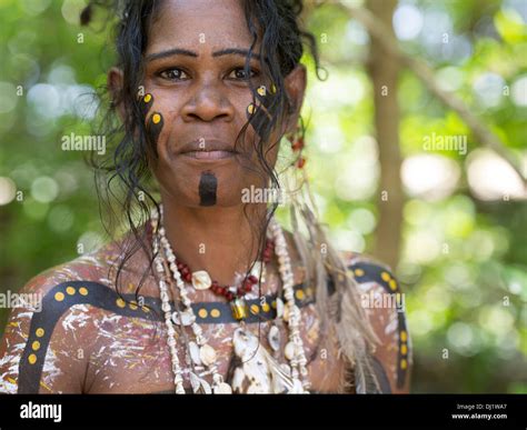 Aboriginal Australian Woman Fotografías E Imágenes De Alta Resolución Alamy