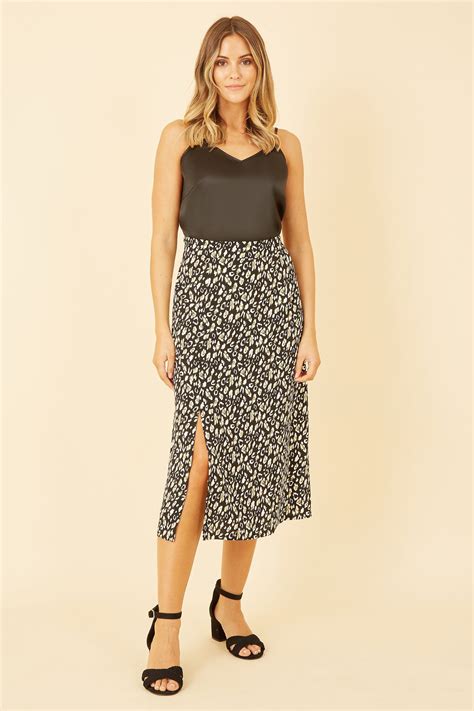 Yumi Black Leopard Print Midi Skirt Yumi