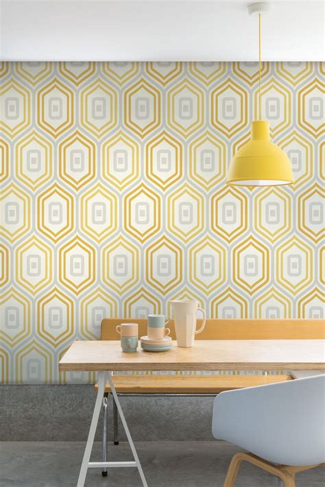 A Mid Scale Geometric Vinyl Wallpaper Design With Glitter Detail Shown