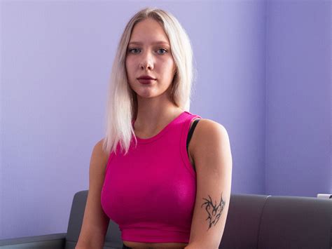 Leilaluna Big Titted Blond Teen Female Webcam Sexcamdb Com