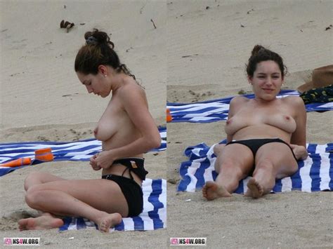 Naked Kelly Brook Added 07192016 By Bot