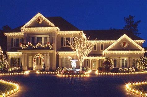 We did not find results for: 70 Awesome Farmhouse Style Exterior Christmas Lights ...