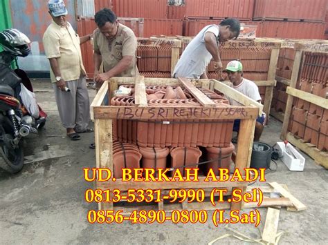 Genteng tanah liat adalah jenis genteng yang paling populer di indonesia. Pabrik Genteng Nglayur, Industri Genteng Nglayur, Jual ...