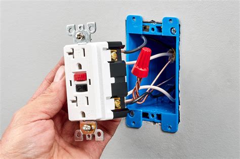 How To Wire A Receptacle And A Light Switch In The Same Box Wiring Work