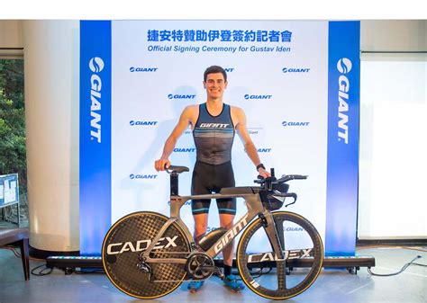 He's the living proof of what happens when you mix a huge load of determination with detail orientation. Le Champion du Monde Ironman 70.3 Gustav Iden rejoint ...