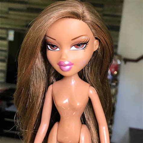 Bratz Passion 4 Fashion Yasmin Doll Hobbies And Toys Toys And Games On Carousell