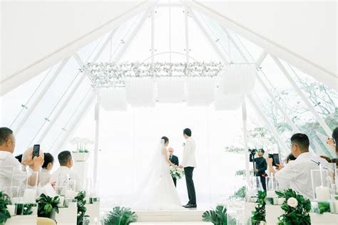 This Extravagant Tropical Bali Wedding Is A White Floral Wonderland