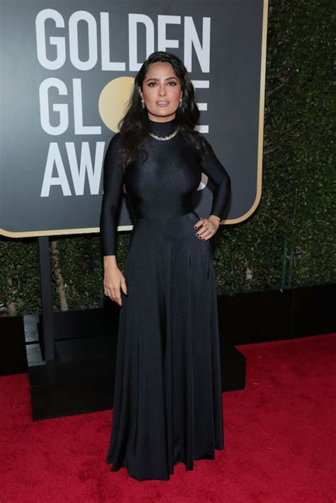 Cómo presumir de curvas con elegancia al estilo Salma Hayek Photo