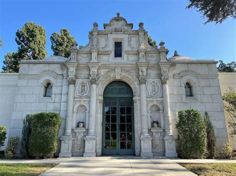 Rose Hills Memorial Park In Whittier California Find A Grave Cemetery