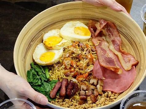 Beberapa nama cina juga memiliki pinyin di sebelahnya (contoh bagaimana caranya anda mengeja kemudian anda dapat membuat sebuah gmabar dengan nama cina anda atau menyalin nama cina. Banyak Penggemarnya, Apa yang Sebenarnya Membuat Mie ...