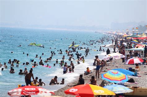 Tourism capital Antalya makes faster-than-expected start to 'new season ...