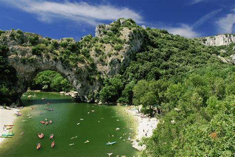 Top 3 Des Meilleurs Campings à Vallon Pont Darc En Ardèche