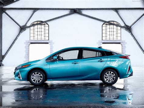 Toyota Prius Plug In Hybrid 2017 Picture 57 Of 160