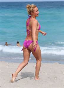 Hayden Panettiere Wearing A Bikini On The Beach In Miami 46 Gotceleb