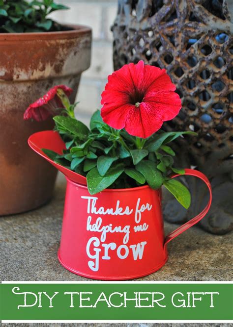 We are so excited to offer you guys an awesome new idea eve. Teacher Gift Idea: 'Thanks for Helping Me Grow' Flower ...