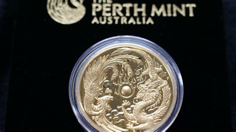 2 Oz Gold Proof High Relief Dragon And Phoenix Coin Youtube
