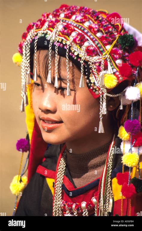 Kachin Tribe Hi Res Stock Photography And Images Alamy