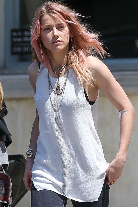 Pretty In Pink Amber Heard Embraces The Rose Hair Trend