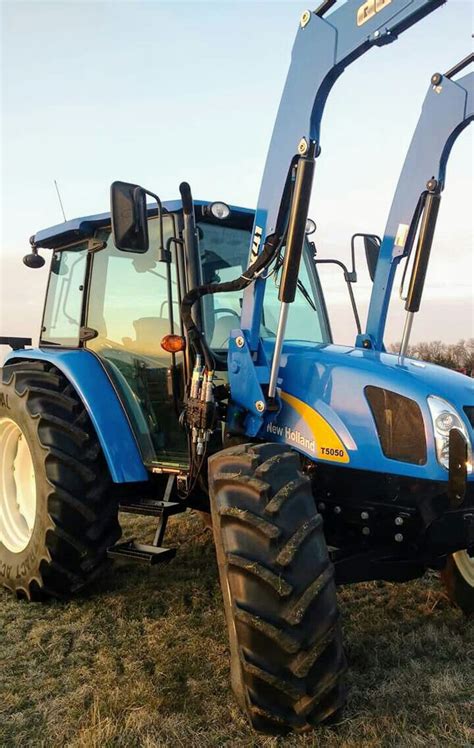 New Holland T5050 Fwd