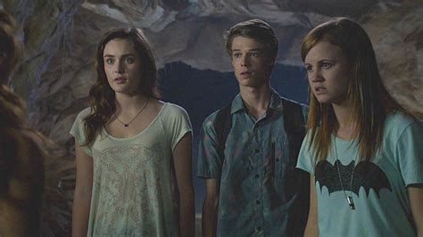 Under The Dome Under The Dome Fotos Colin Ford Mackenzie Lintz