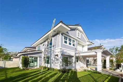 20 Popular Exterior House Colors for 2020 - DIY Painting Tips It can dark hues of blue pair beautifully with champagne, giving any home a cozy and welcoming feel.