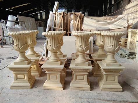 Classic Well Carved Sandstone Sculptures For Home Decoration Aongking