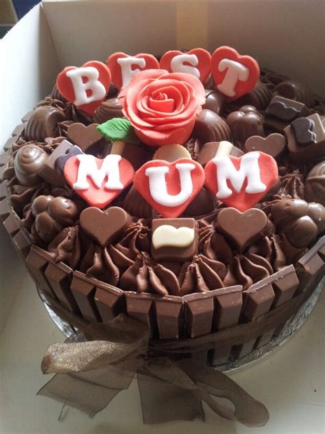 This stunner is perfect for mother's day! Mothers day cake! www.mycakedecorating.com | Cool cakes ...
