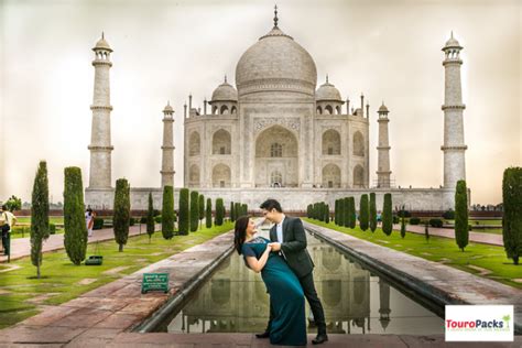 Agra Honeymoon Packages India Romantic Couples Photography