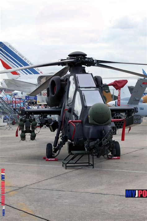 Cependant, ce sont bien sur les épaules des joueurs italiens. Turquie- Italie T-129 Atak :Maquetland.com:: Le monde de ...
