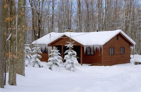 10 Cozy Wv Cabins And Cottages For Winter Escapes Almost Heaven