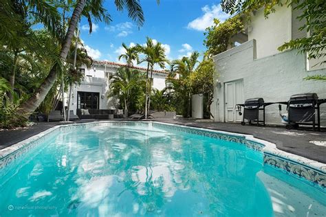 Apartments In Miami Beach Miami · Only Beach Vacation