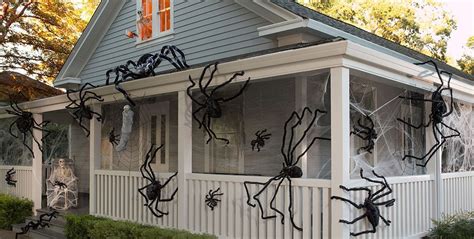 Halloween Spiders Giant Spiders Spider Webs And Spider Decorations